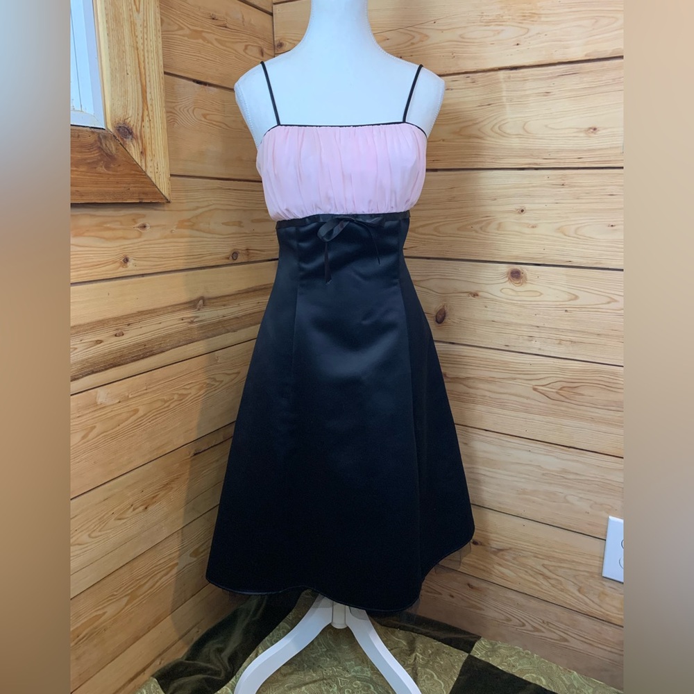 Pink Black Satin A-Lineโ Fit Flare Prom Evening Dress Size 6 Jessica